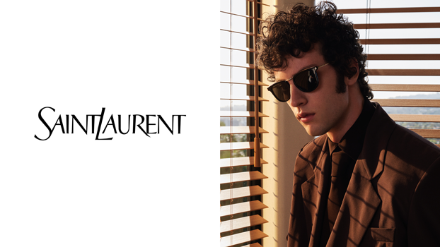 Markenvorstellung SaintLaurent: dunkelhaariges männliches Model trägt eine Sonnenbrille